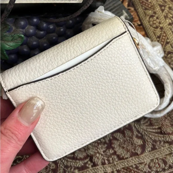 Authentic COACH Hearts studs Leather flap snap wallet on chain - Picture 8 of 15